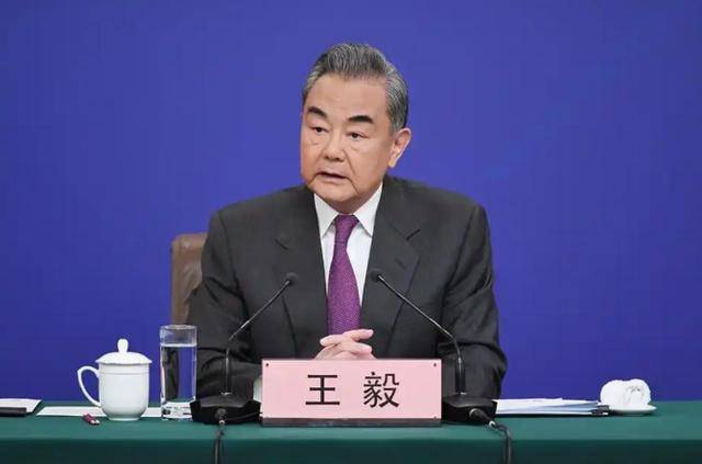 皇冠信用网登3代理_特朗普四招逼中国让步皇冠信用网登3代理，王毅当20国面震撼发声，外交部：中国不跪