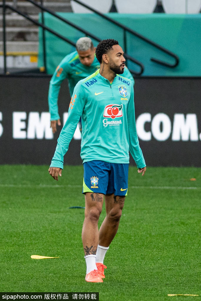 NBL1女子篮球联赛_6300万镑！姆贝乌莫转会曼联获批准NBL1女子篮球联赛，红魔抢人大战即将收官？