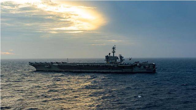 皇冠信用盘结算日_轰6K+歼16+054A合围皇冠信用盘结算日，美航母南海秒怂，毛主席战略今天仍适用