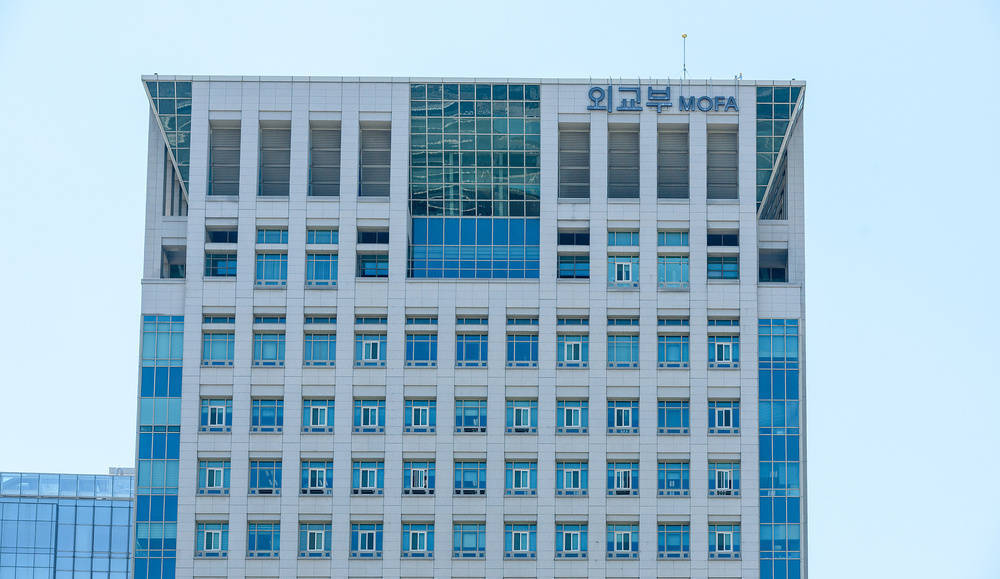 弗鲁米嫩塞vs切尔西
_特朗普索要100亿美元驻韩军费 韩方：将遵守现有协定