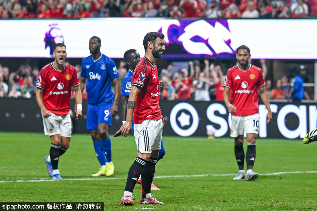 如何申请皇冠信用網_曼联对阵格里姆斯比如何申请皇冠信用網，狼队迎战西汉姆联：联赛杯第二轮抽签深度解析