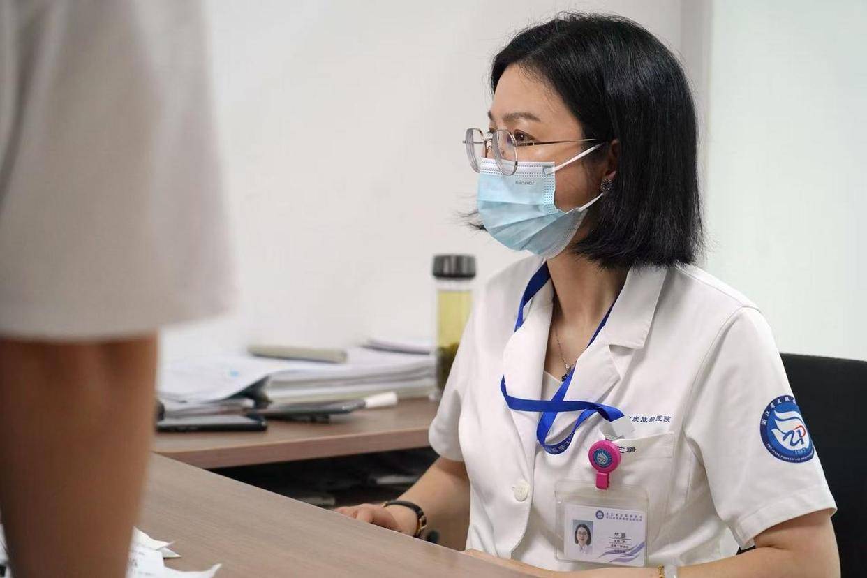 阪神老虎队vs东京读卖巨人队_知名女星自曝医美过度阪神老虎队vs东京读卖巨人队，回应“吊梢眼”缘由冲上热搜，专家道出其中真相！