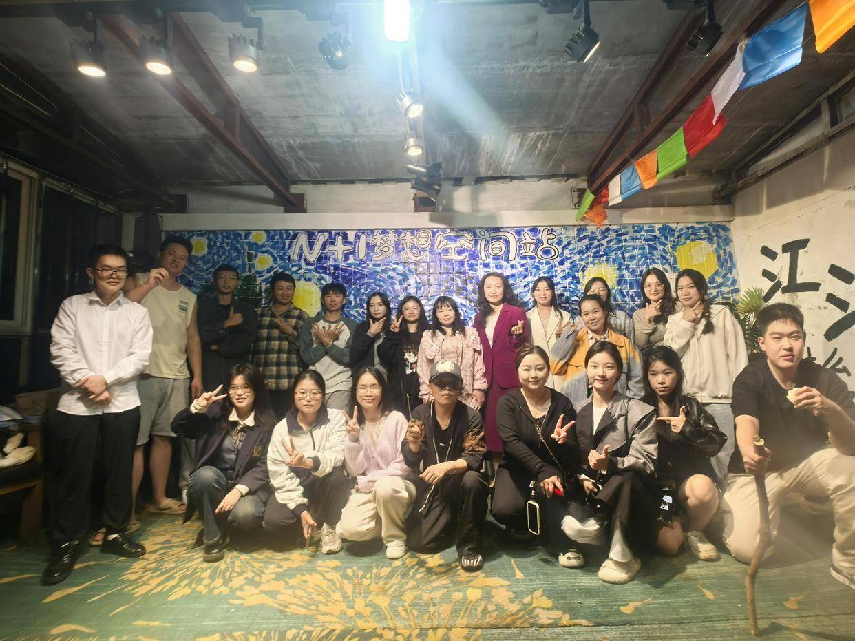 篮球俱乐部友谊赛_因为多年前一个包子篮球俱乐部友谊赛，长沙小伙开了家不收一分钱的青旅：希望住客在这充满电后继续奋斗