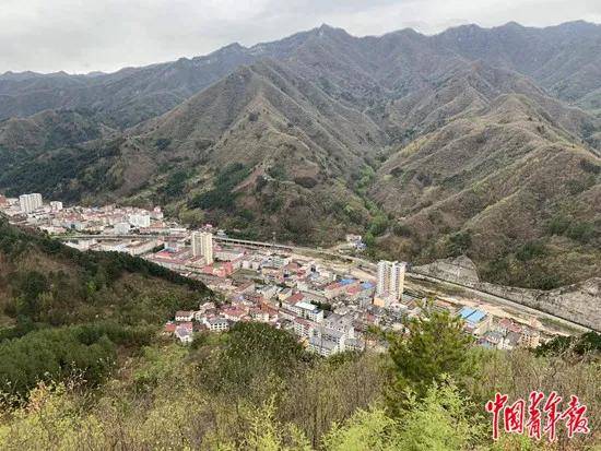 皇冠信用網押金多少_“一家几口都是公务员”皇冠信用網押金多少,人口小县财政供养入不敷出!副部级退休官员建议探索“公务人员与常住人口比例式削减”