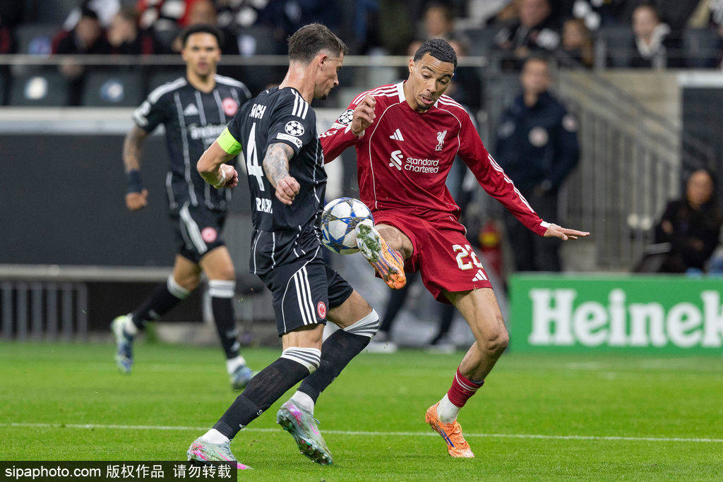 皇冠信用網开户
_欧冠-埃基蒂克反戈维尔茨两助攻 利物浦5-1法兰克福止4连败