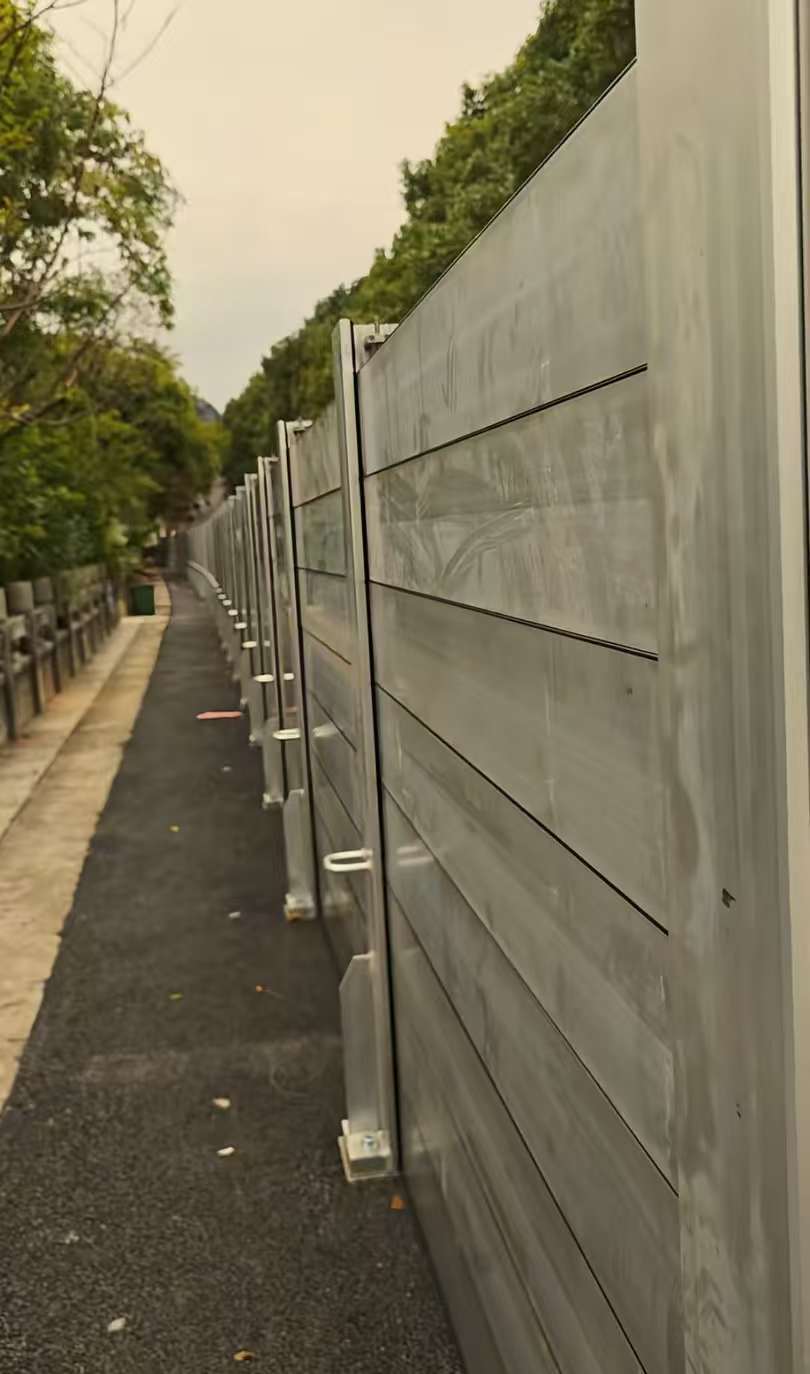 信用网怎么开户
_桂林安装可移动防洪挡墙信用网怎么开户
，网友担心影响观景，官方回应：不用时可以收起来，不影响