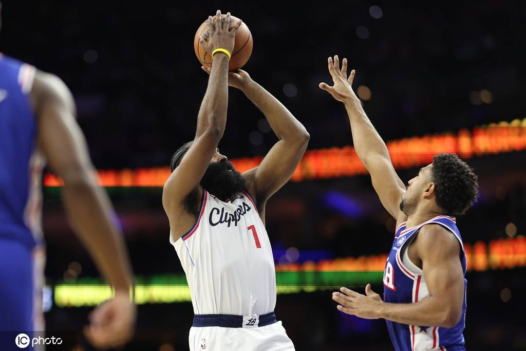 如何注册皇冠足球代理
_快船76人裁判报告：漏判哈登三分绝杀出手被打手