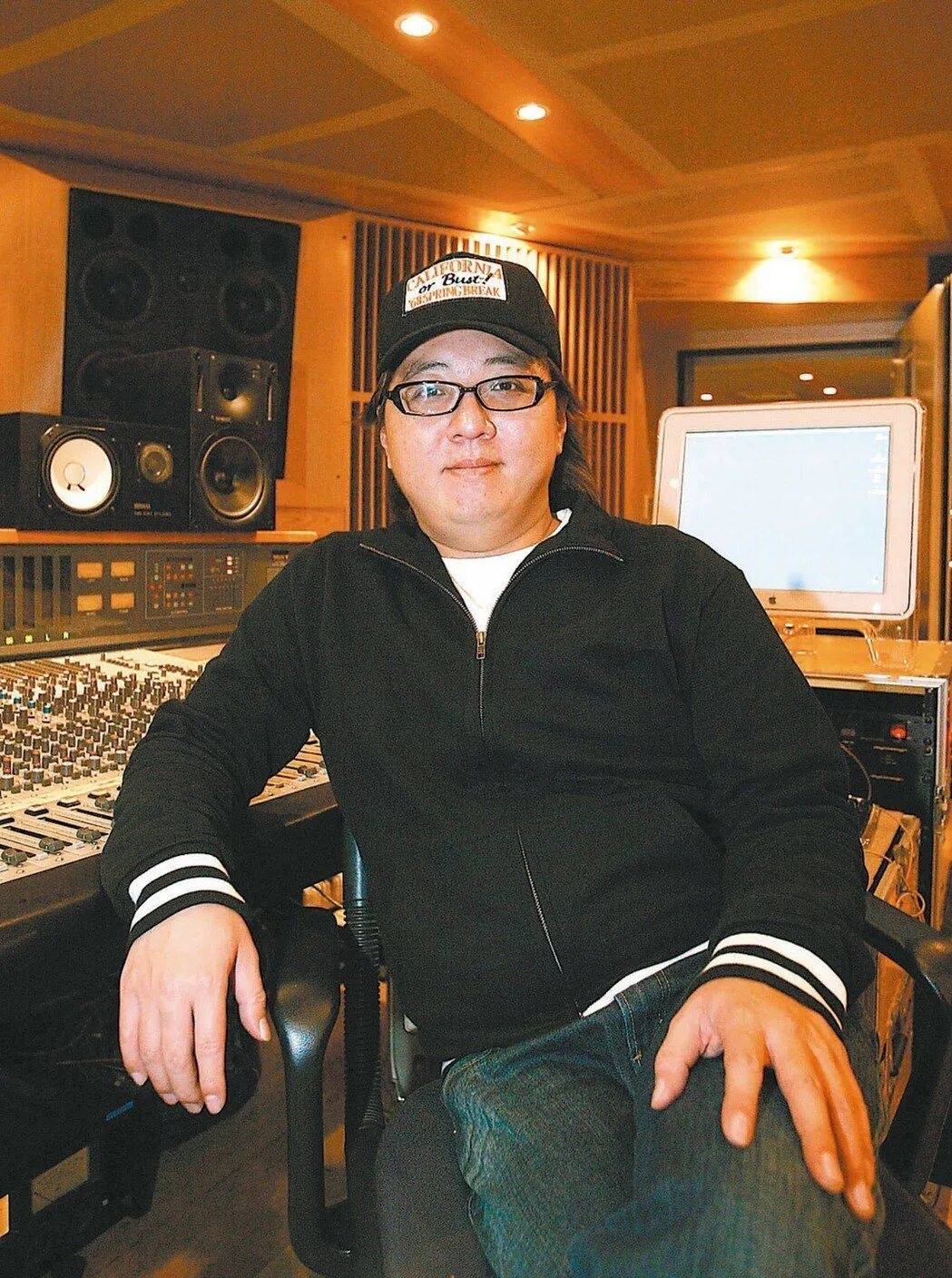 皇冠信用网代理注册
_57岁音乐人袁惟仁被送急诊皇冠信用网代理注册
,6年前因跌倒导致脑溢血,曾创作《征服》《梦醒了》等歌曲