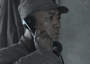 棒球
_祁团长:“放你X的狗屁棒球
!不想打仗就滚!”这才是最过瘾的脏话