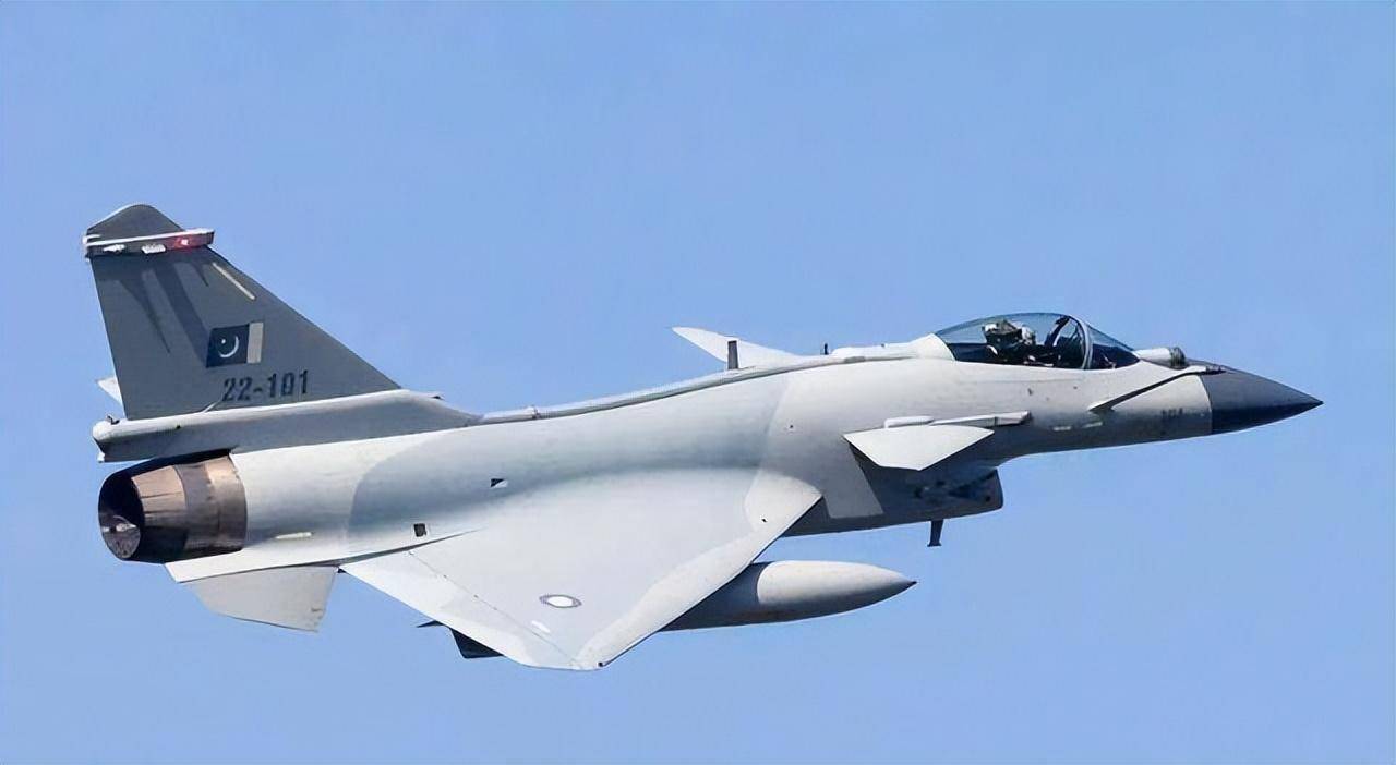 弗拉门戈足球
_霹雳-15配上预警机弗拉门戈足球
,歼-10出口朝鲜最佳时机,对美日韩最好的威慑