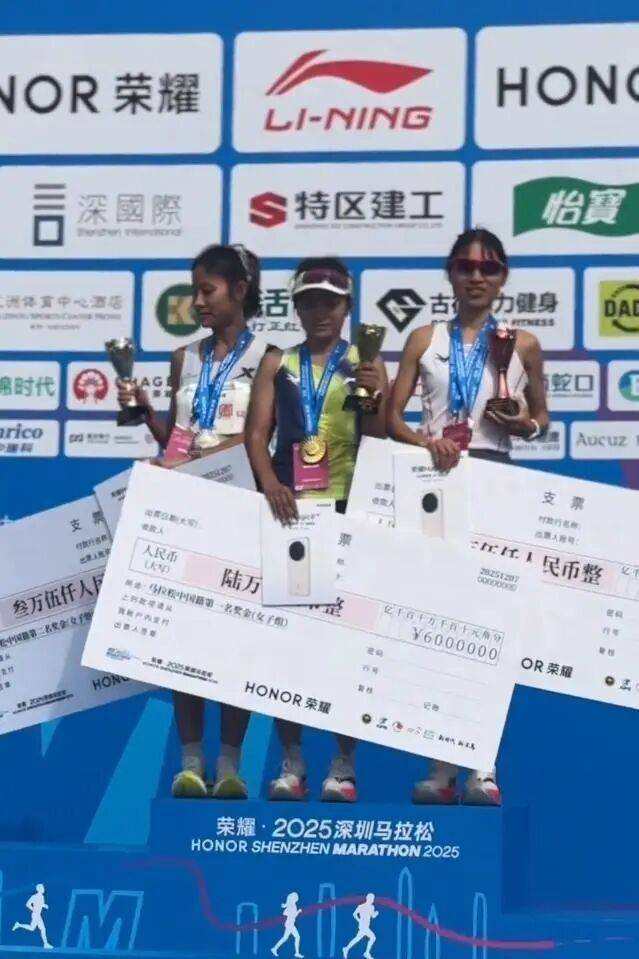 新西兰足球
_“最快女护士”张水华再登领奖台：近50天5次参赛新西兰足球
，获得超20万元奖金