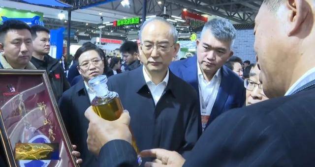 欧洲区附加赛D组
_省委书记参观百年野山参欧洲区附加赛D组
!吉林正举全省之力打造千亿级产业