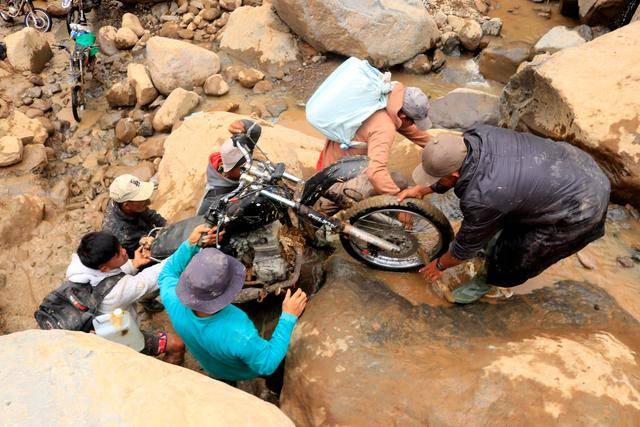 皇冠体育香港
_印尼洪灾遇难人数超1000人