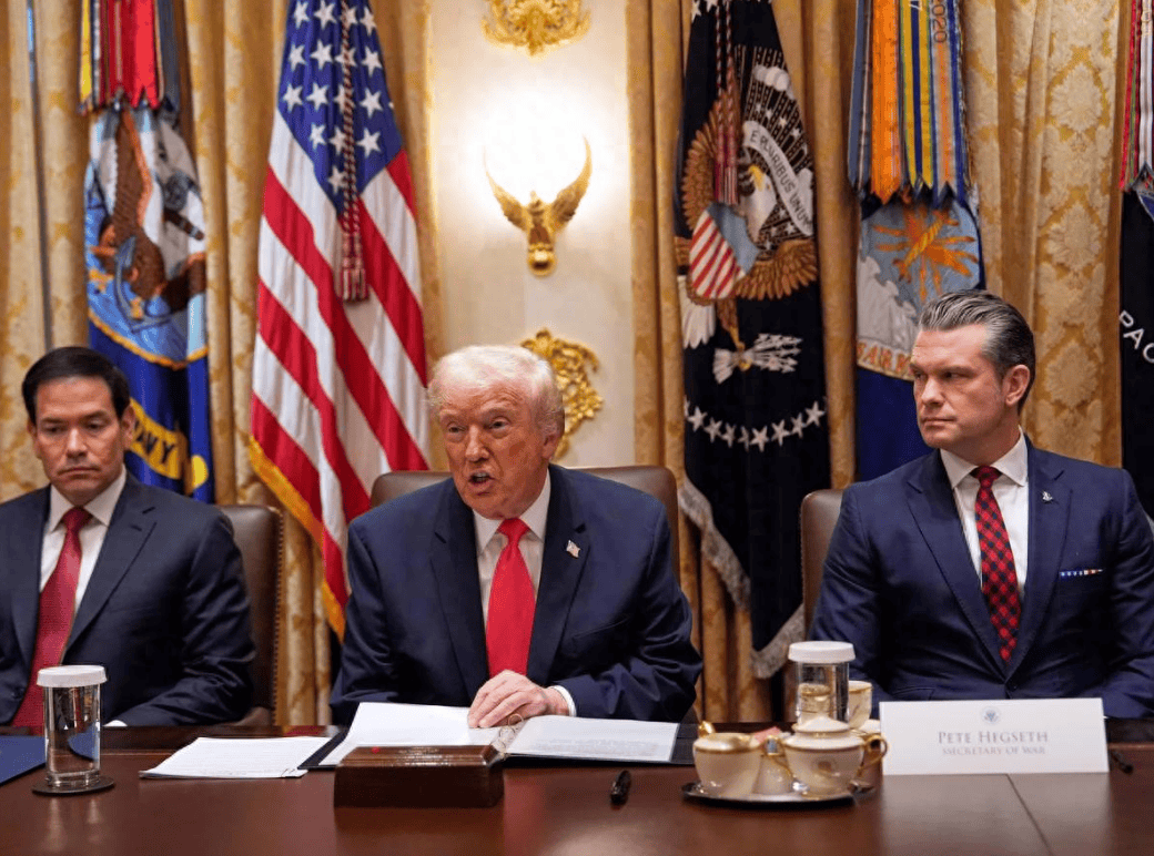 皇冠体育官网
_中国突破纪录!特朗普坐不住了皇冠体育官网
,打算另起炉灶,榜上必须得有中国