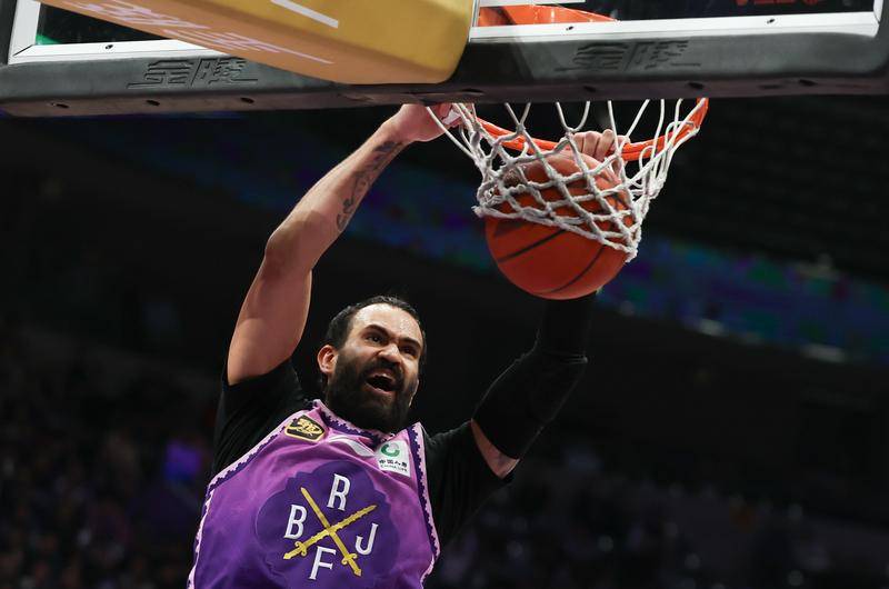 皇冠登3代理注册
_里勒36分高诗岩失绝平三分 北控险胜山东获开门红