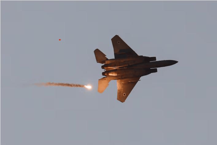 皇冠代理注册_已经晚了？特朗普正评估对伊动武方案皇冠代理注册，神秘强援已帮助伊朗切断星链！