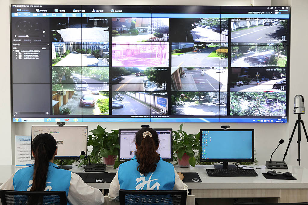 皇冠代理登3_网格员深夜入户检查皇冠代理登3，该“加强培训”的不是基层打工人