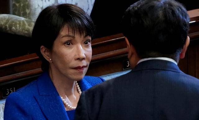 皇冠信用网_日本物价全线失控皇冠信用网，这回高市早苗扛不住了，开启了“割肉救命”之路！