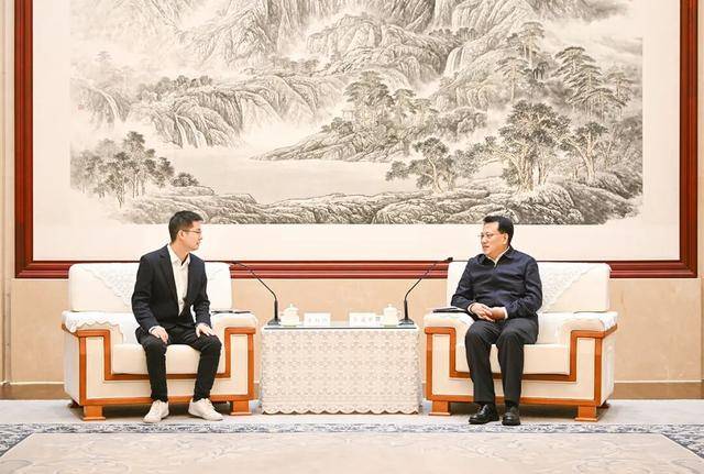 如何代理皇冠信用_重庆市委书记袁家军会见宇树科技董事长王兴兴一行